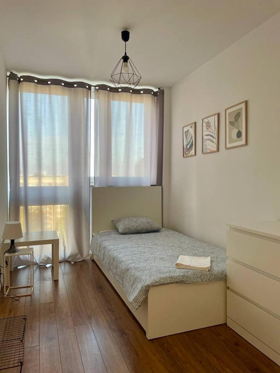 Halby Rooms Grzybowska 5 Warschau Exterior foto